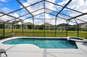 Beautiful 4 Bedroom 3 Bathroom pool & spa Villa villa